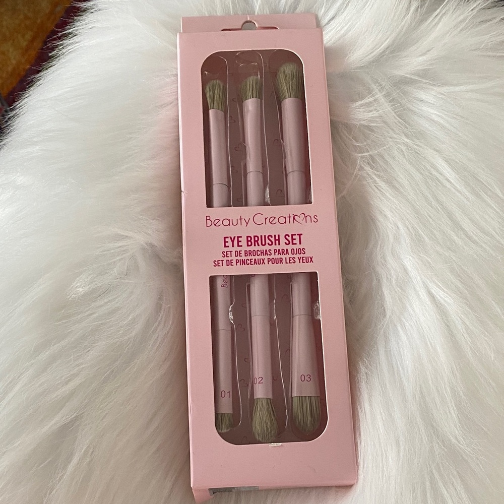 Beauty Creations eye brush set NIB